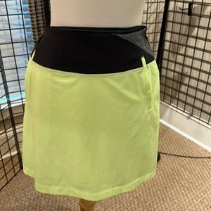 Knit golf skort. CB drytec 50+